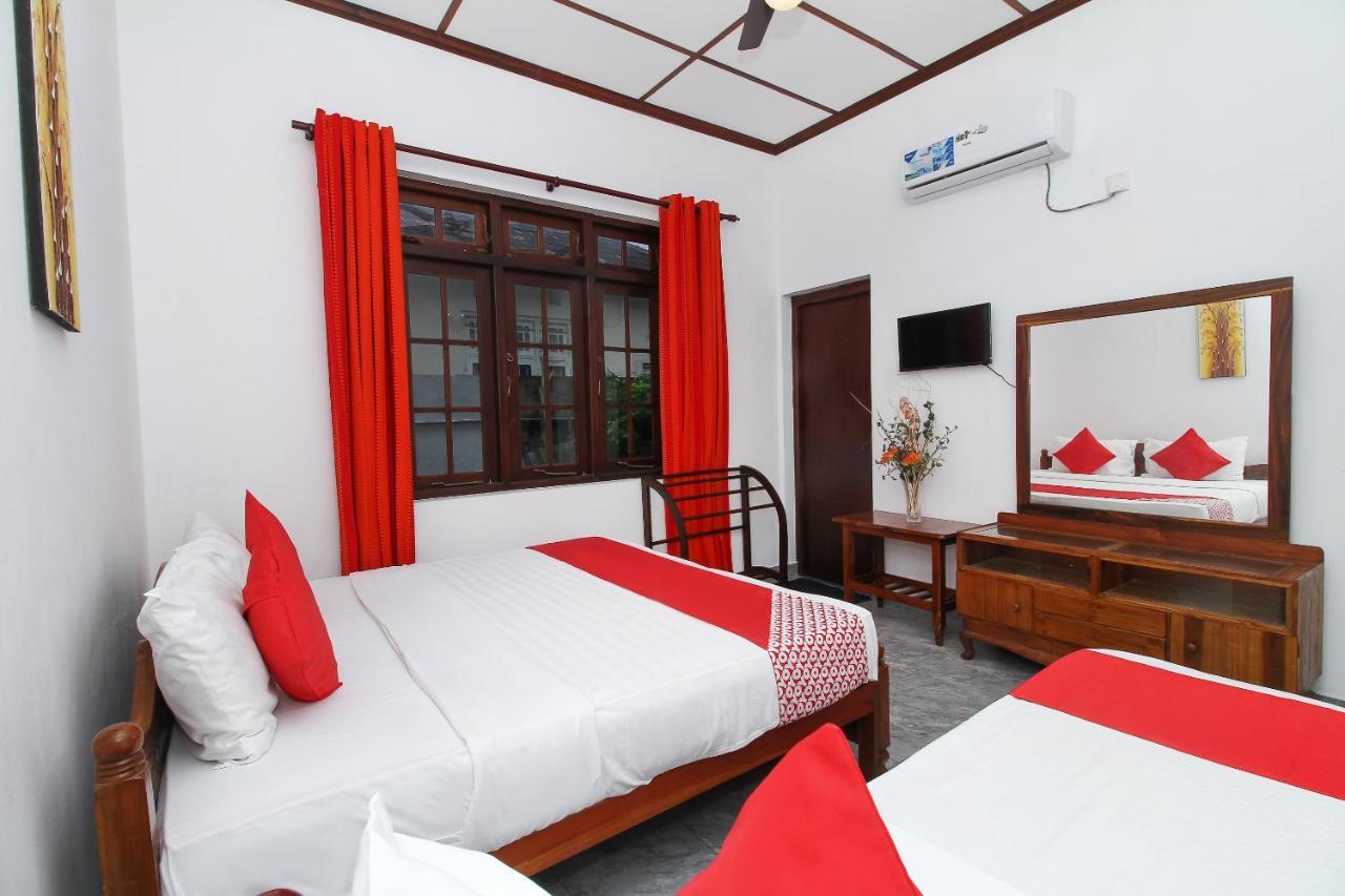 Leo'S Home Stay Dehiwala-Mount Lavinia Екстер'єр фото
