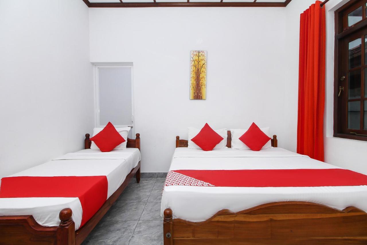 Leo'S Home Stay Dehiwala-Mount Lavinia Екстер'єр фото