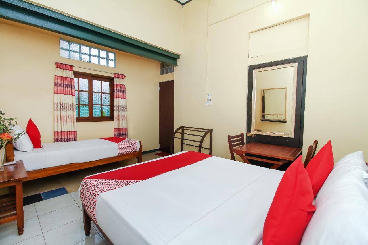 Leo'S Home Stay Dehiwala-Mount Lavinia Екстер'єр фото
