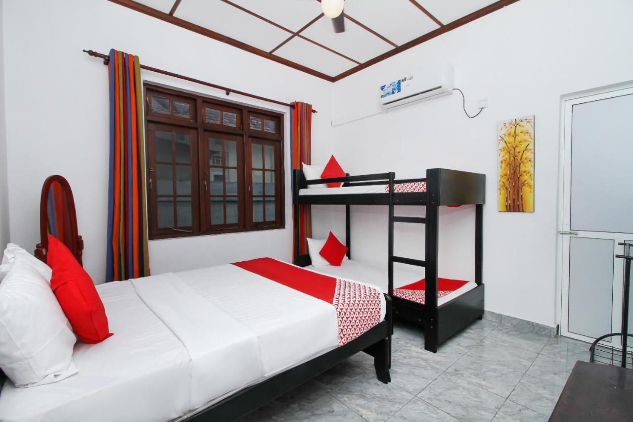 Leo'S Home Stay Dehiwala-Mount Lavinia Екстер'єр фото